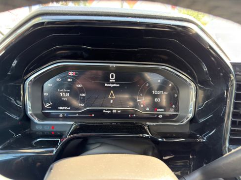 Used 2024 GMC Sierra 1500 SLT image 39