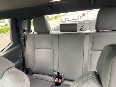 Certified 2026 Toyota Tacoma SR5 AWD/4WD image 37