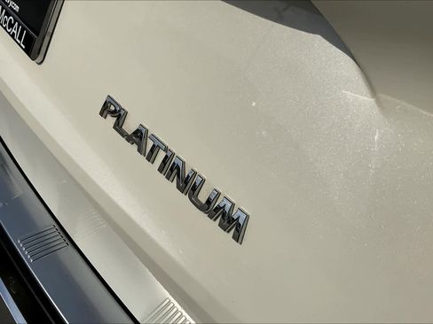 Used 2022 Nissan Rogue Platinum w/ Head-Up Display Package FWD image 9