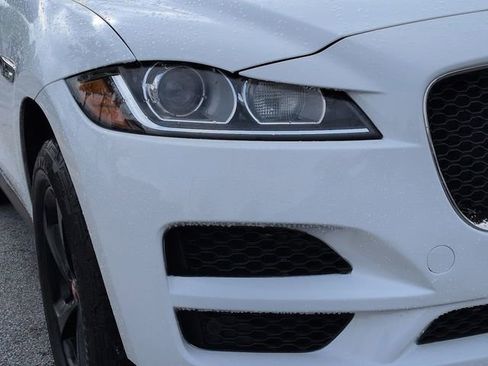 Used 2020 Jaguar F-PACE Premium AWD/4WD image 11