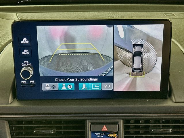 Used 2025 Honda Pilot TrailSport image 17