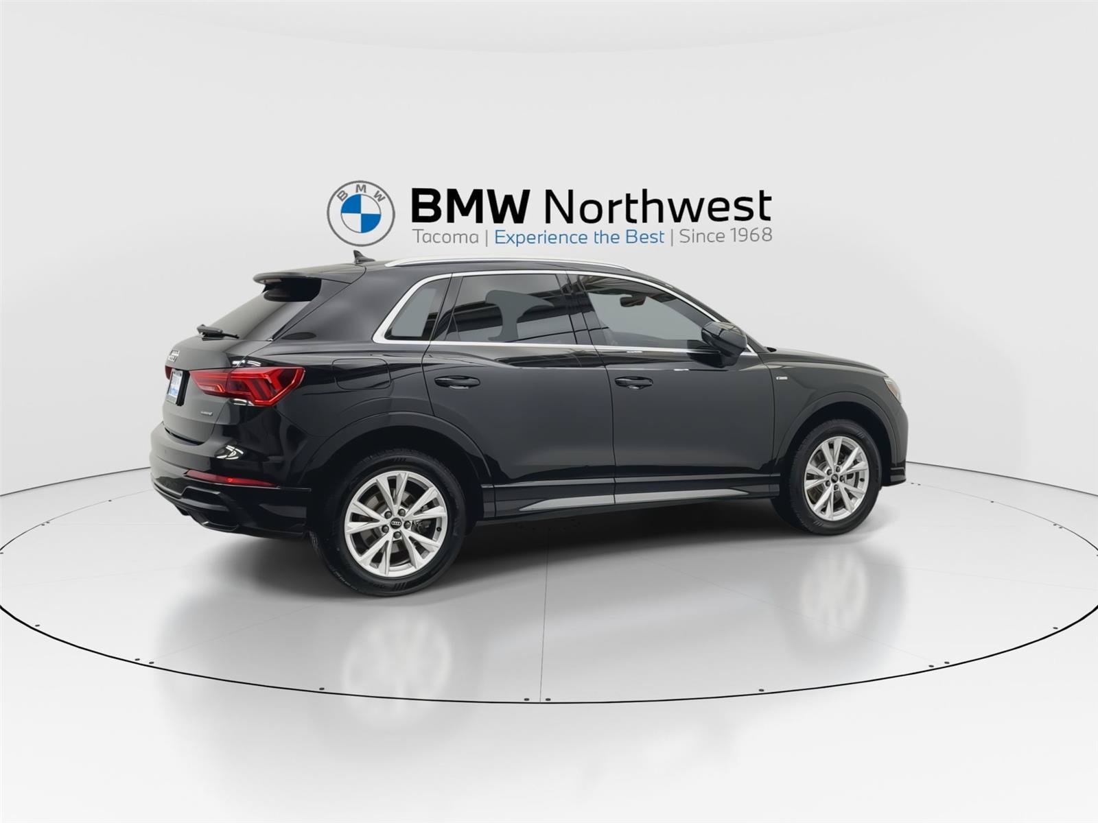 Used 2022 Audi Q3 2.0T Premium Plus AWD/4WD image 4