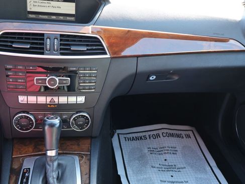 Used 2014 Mercedes-Benz C 250 Sedan image 33
