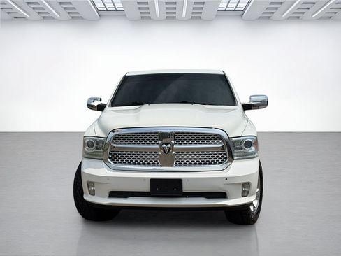 Used 2017 RAM 1500 Limited RWD image 4