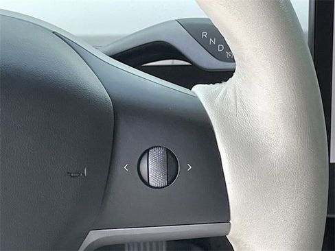 Used 2022 Tesla Model 3 Long Range image 14