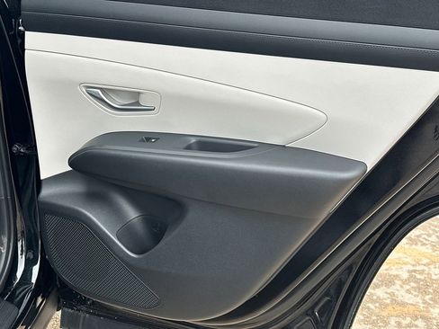 New 2026 Hyundai Tucson SEL FWD image 17