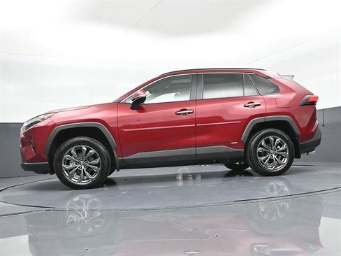 Certified 2025 Toyota RAV4 Limited w/ Advanced Technology Package AWD/4WD image 34