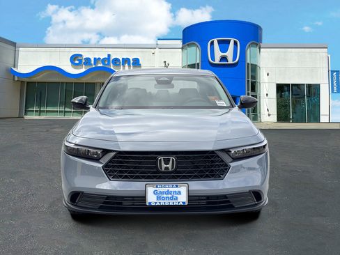 Used 2026 Honda Accord SE image 2