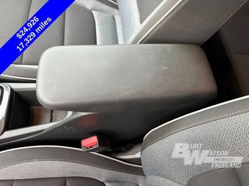 Used 2026 Chevrolet TrailBlazer LT AWD/4WD image 22