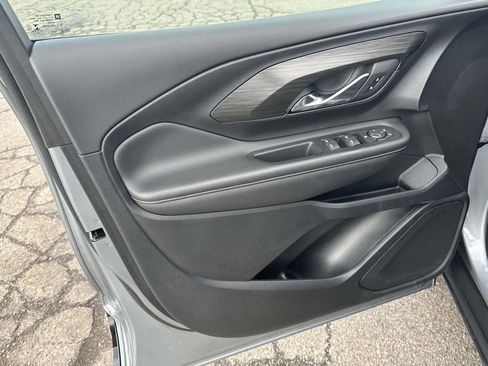 Certified 2023 GMC Terrain SLE w/ Driver Convenience Package image 17