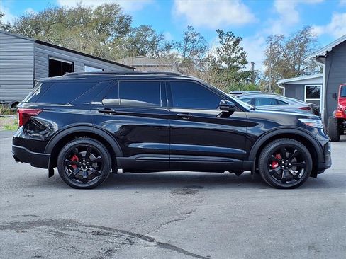 Used 2021 Ford Explorer ST w/ Equipment Group 401A image 8