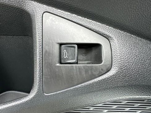 Used 2022 Volkswagen Jetta GLI Autobahn image 28