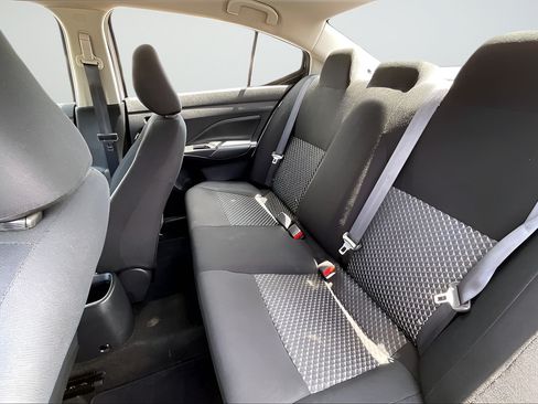 Used 2023 Nissan Versa S FWD image 19