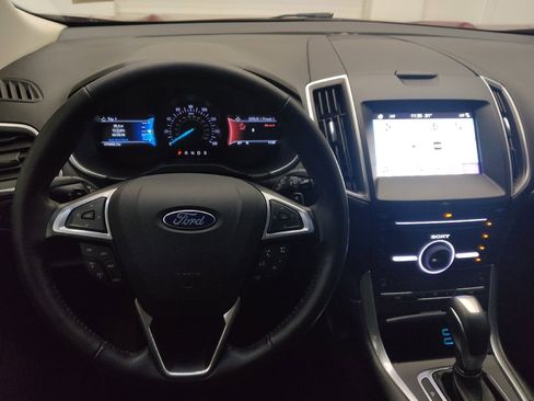 Used 2016 Ford Edge Titanium w/ Technology Package FWD image 22