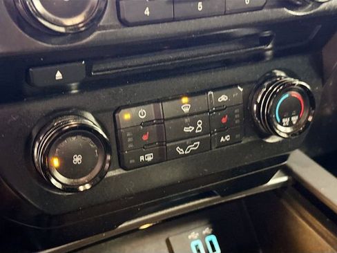 Used 2016 Ford F150 XLT w/ Equipment Group 302A Luxury image 16