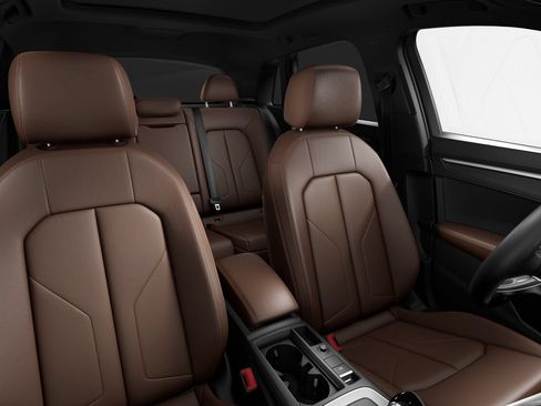 Certified 2024 Audi Q3 2.0T Premium Plus AWD/4WD image 5