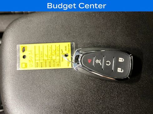 Used 2019 Chevrolet Equinox LT w/ Driver Convenience Package image 28