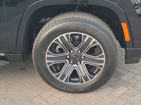 New 2025 Jeep Wagoneer 2WD w/ Convenience Group I image 20