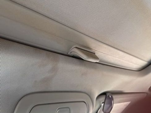 Used 2018 Buick Enclave Essence image 25