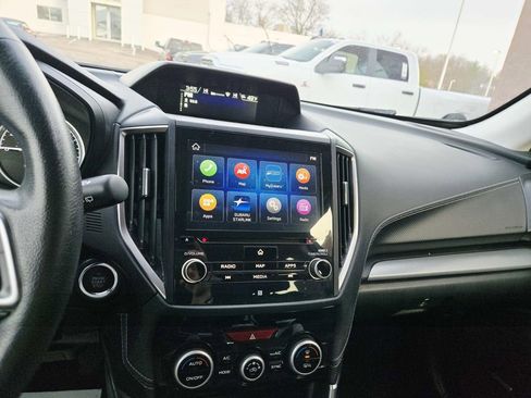 Used 2020 Subaru Forester Limited image 24