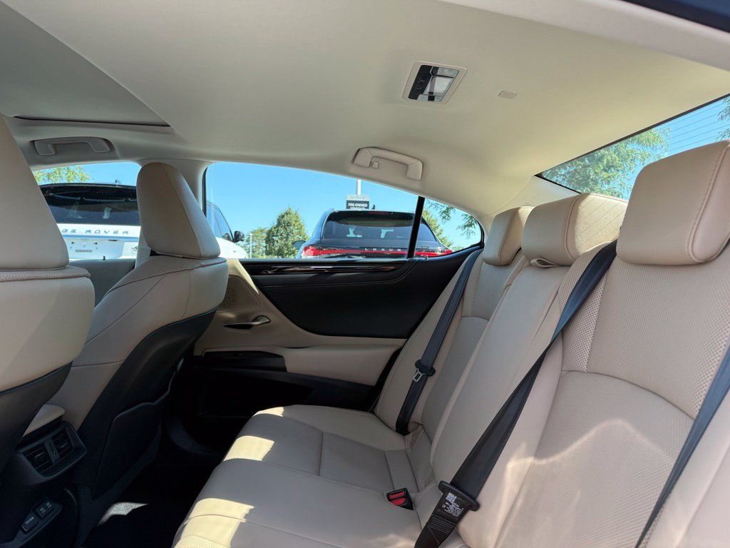 Used 2020 Lexus ES 350 w/ Premium Package FWD image 15