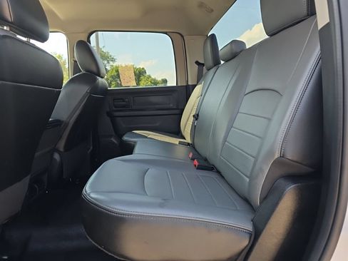 Used 2022 RAM 1500 Tradesman w/ Chrome Appearance Group AWD/4WD image 16