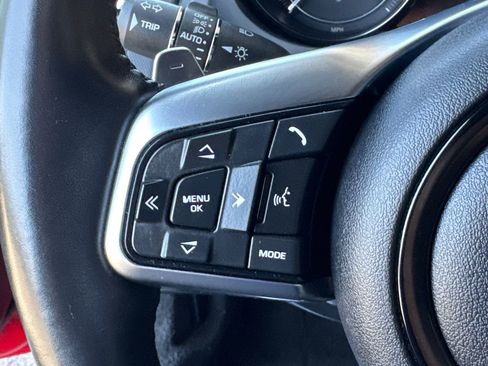 Used 2019 Jaguar F-TYPE Convertible RWD image 31