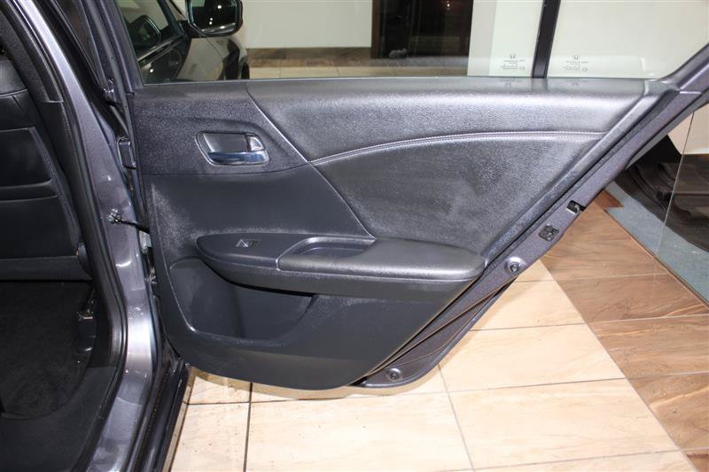 Used 2016 Honda Accord Sport image 30