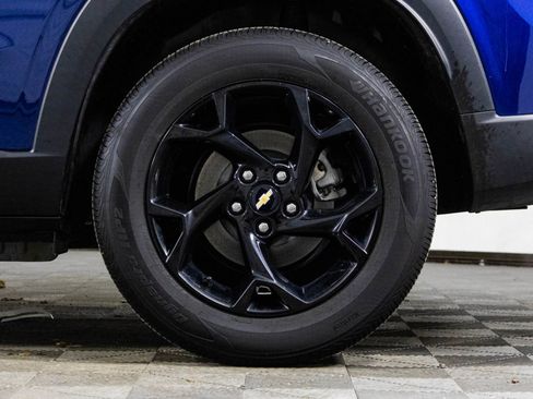 Used 2024 Chevrolet Trax LT w/ Driver Confidence Package image 42