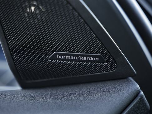 New 2026 BMW X3 xDrive30 w/ Premium Package image 17