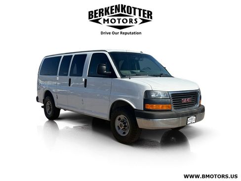 Used 2015 GMC Savana 2500 LT w/ LT Preferred Equipment Group RWD image 1