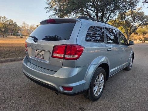 Used 2013 Dodge Journey SXT w/ Flexible Seating Group image 6