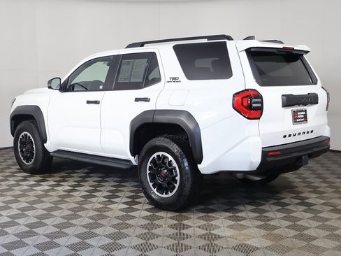 Used 2025 Toyota 4Runner TRD Off-Road image 8