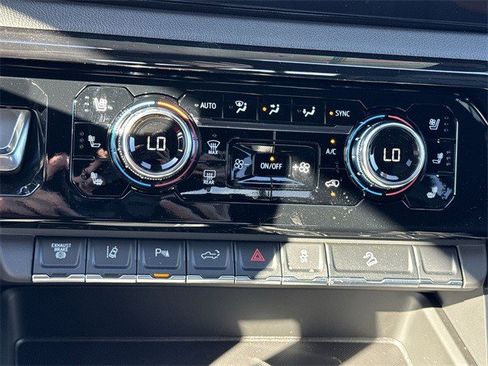 New 2026 GMC Sierra 2500 AT4 w/ AT4 Premium Plus Package image 19