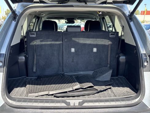 Used 2024 Toyota Grand Highlander AWD image 15