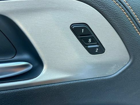 New 2026 Chrysler Pacifica Pinnacle FWD image 19