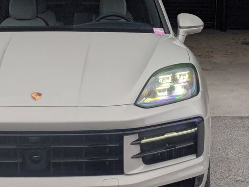 New 2026 Porsche Cayenne S image 12