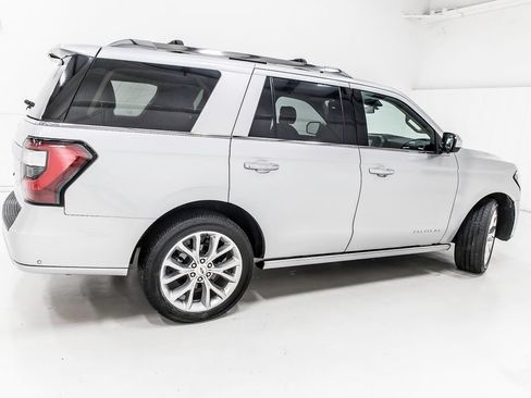 Used 2019 Ford Expedition Platinum RWD image 8