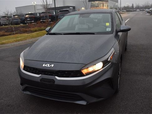 Used 2022 Kia Forte LXS w/ LXS Technology Package image 7