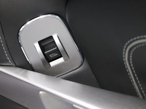 Used 2012 Aston Martin Virage Volante Convertible 2D image 78