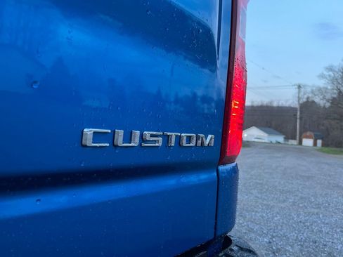 Used 2023 Chevrolet Silverado 1500 Custom image 7