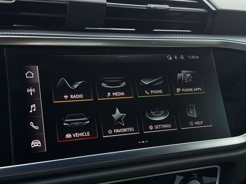 Certified 2025 Audi Q3 2.0T Premium Plus w/ Premium Plus Package image 29