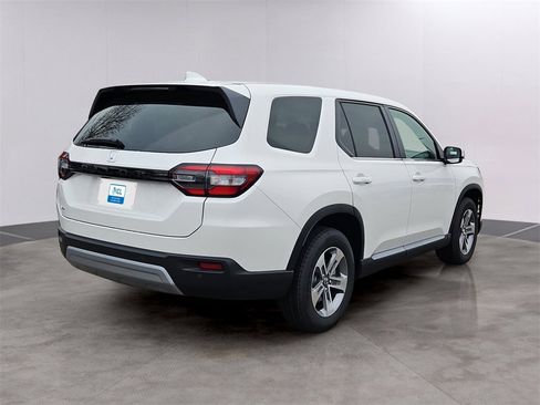 New 2025 Honda Pilot EX-L image 3