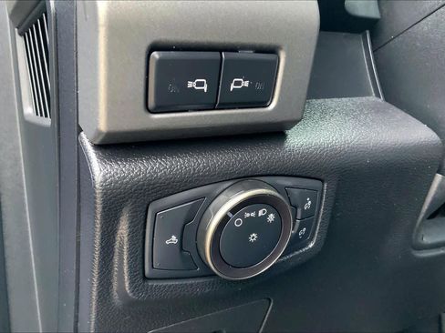 Used 2018 Ford F150 Raptor w/ Equipment Group 802A Luxury AWD/4WD image 34