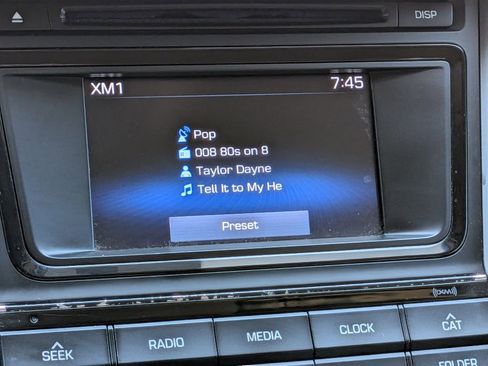 Used 2016 Hyundai Tucson Sport image 18