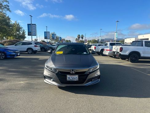 Used 2019 Honda Accord Sport image 1