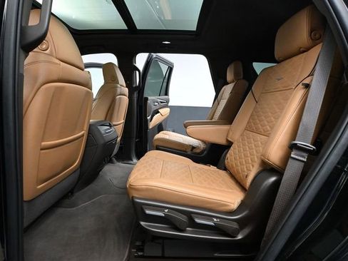 Used 2022 Cadillac Escalade Premium Luxury w/ Touring Package image 44