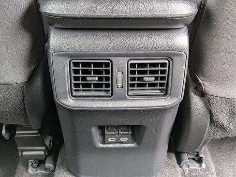 Used 2025 Toyota RAV4 XLE w/ Convenience Package image 17