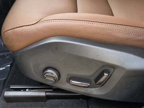 Certified 2024 Volvo XC60 B5 Plus AWD/4WD image 9