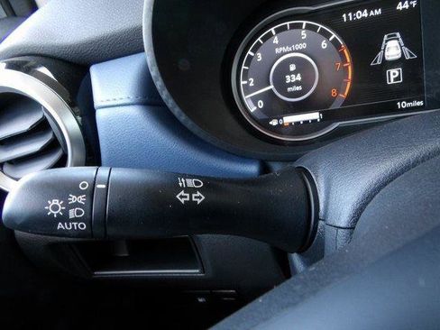 Used 2025 Nissan Versa SV w/ Trunk Package image 24